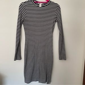 H&M Black and White Striped Size M Long Sleeve Tight Dress High Neck